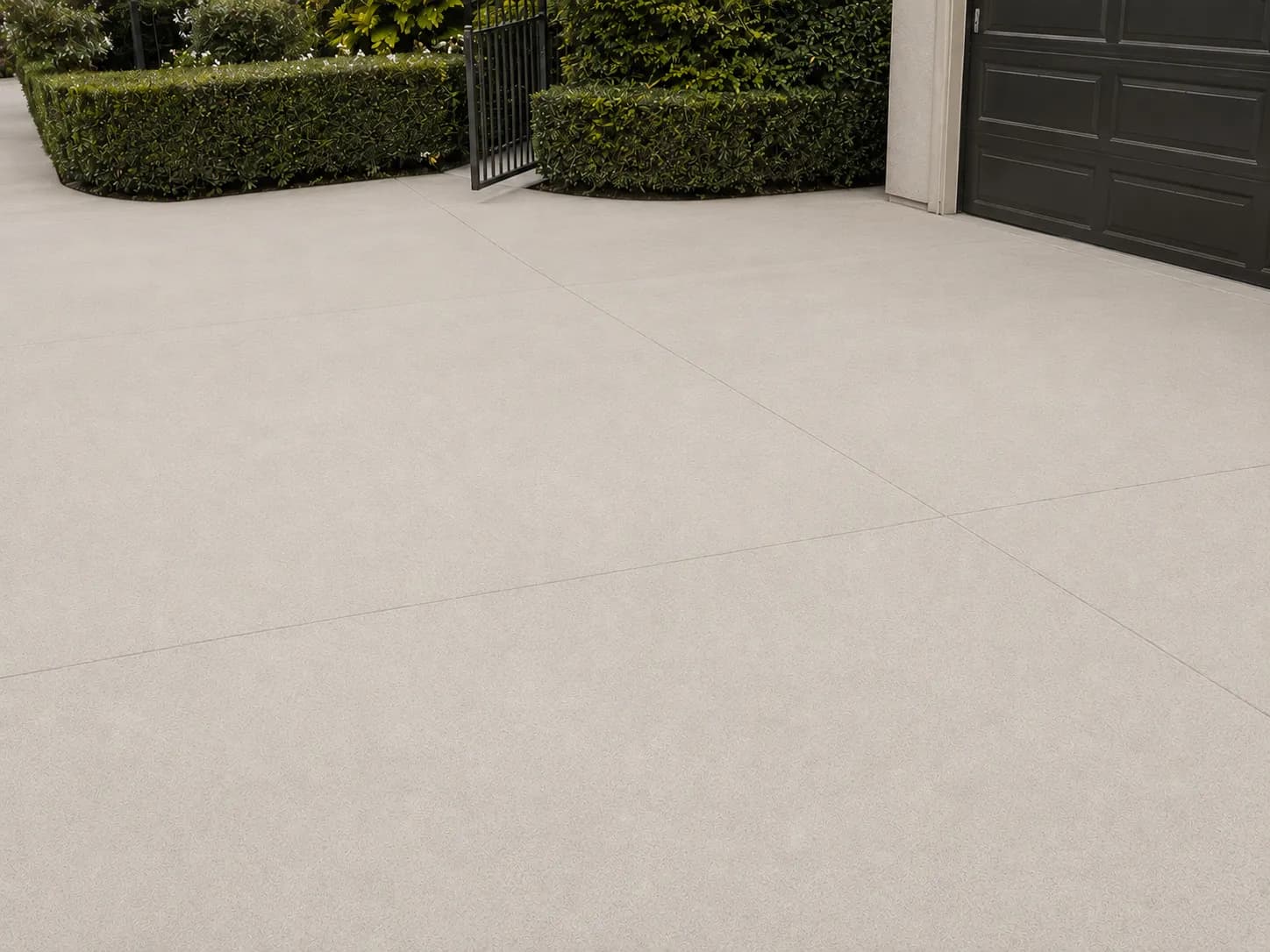 Pressure Washing before and after in Hidden Hills